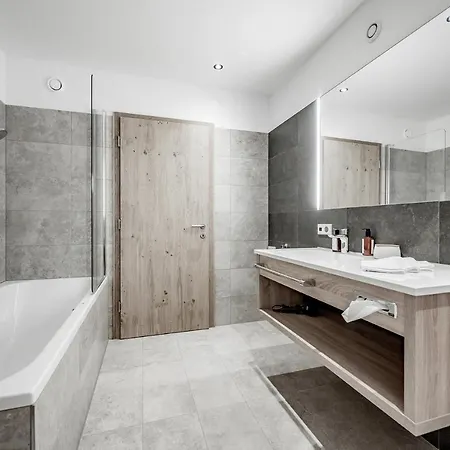 Alpenstern Panoramalodge * Damüls